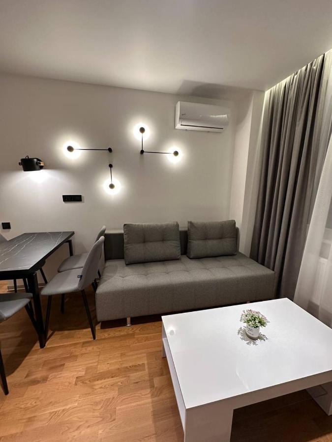 Інстаграмна Стильні Апартаменти На Вулиці Під Голоском 15Б Lviv Ngoại thất bức ảnh